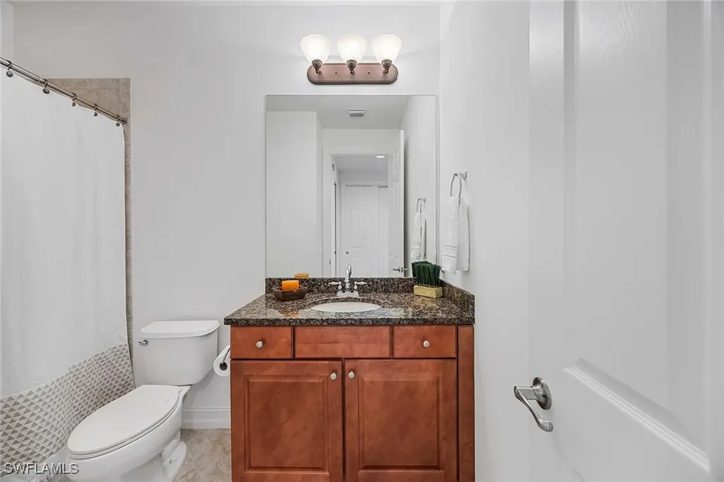 9134 Chula Vista Street Naples FL 34113