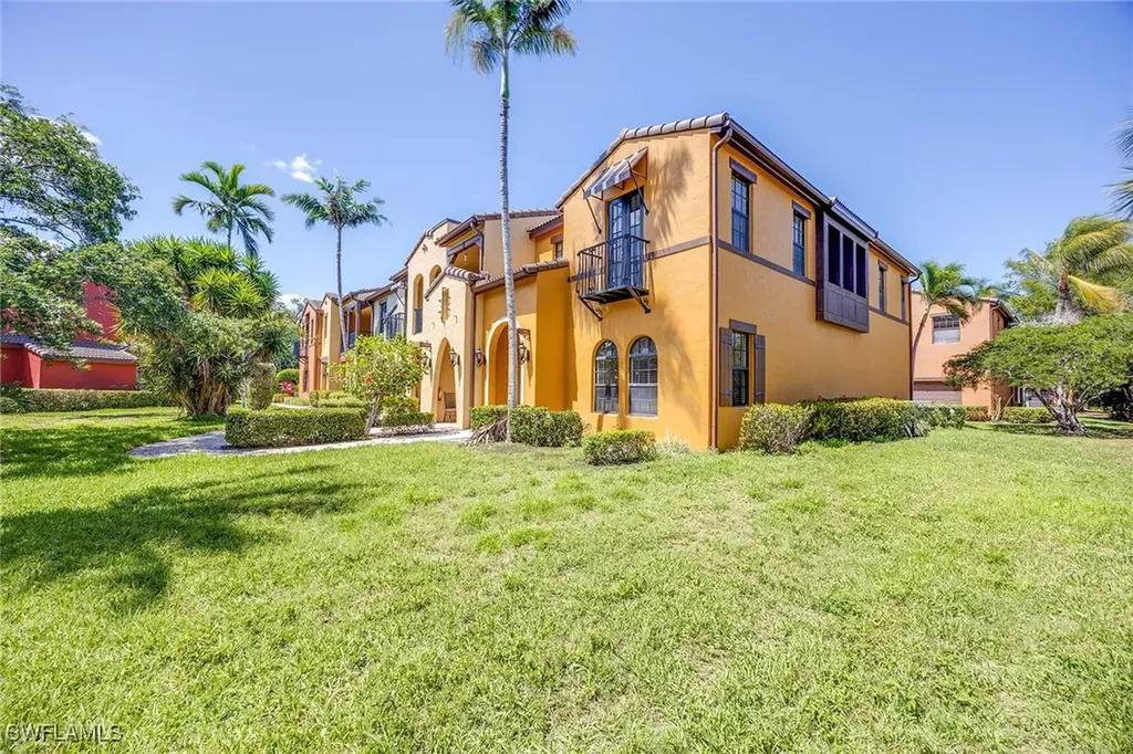 9134 Chula Vista Street Naples FL 34113