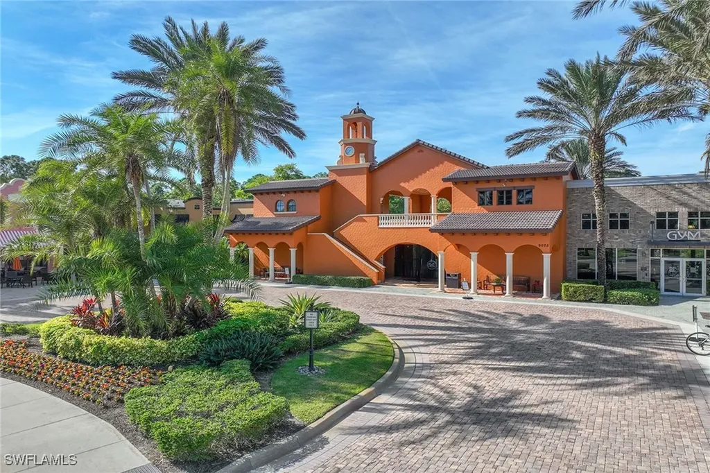 9134 Chula Vista Street Naples FL 34113