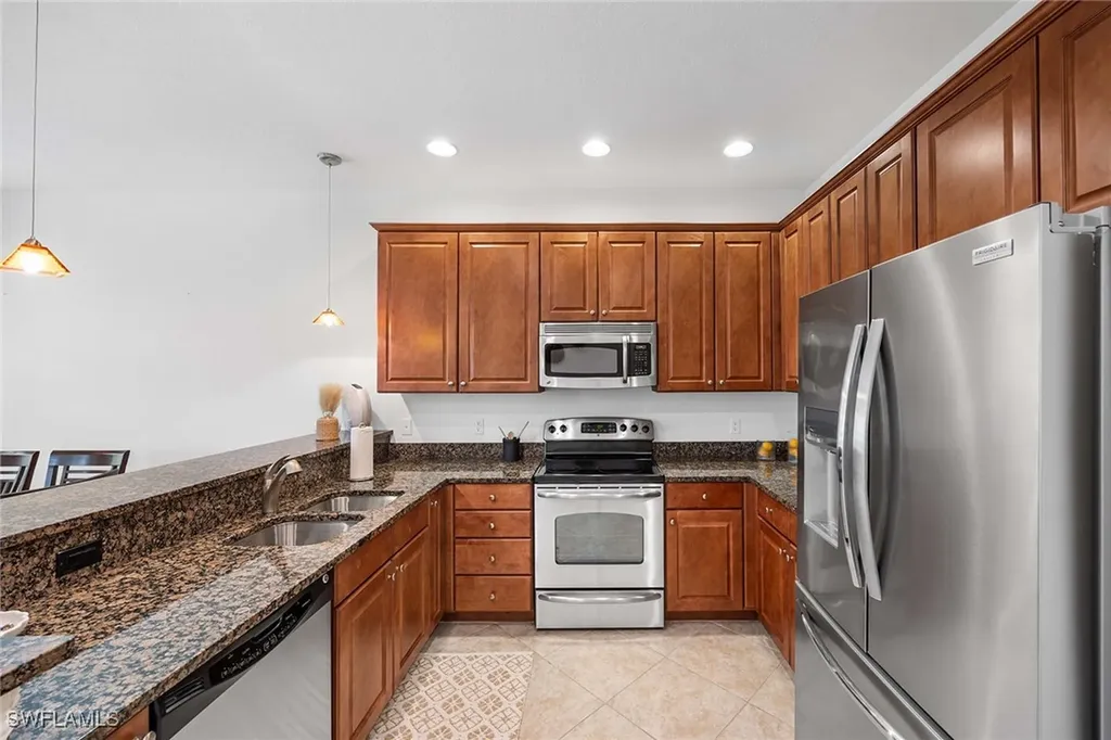 9134 Chula Vista Street Naples FL 34113