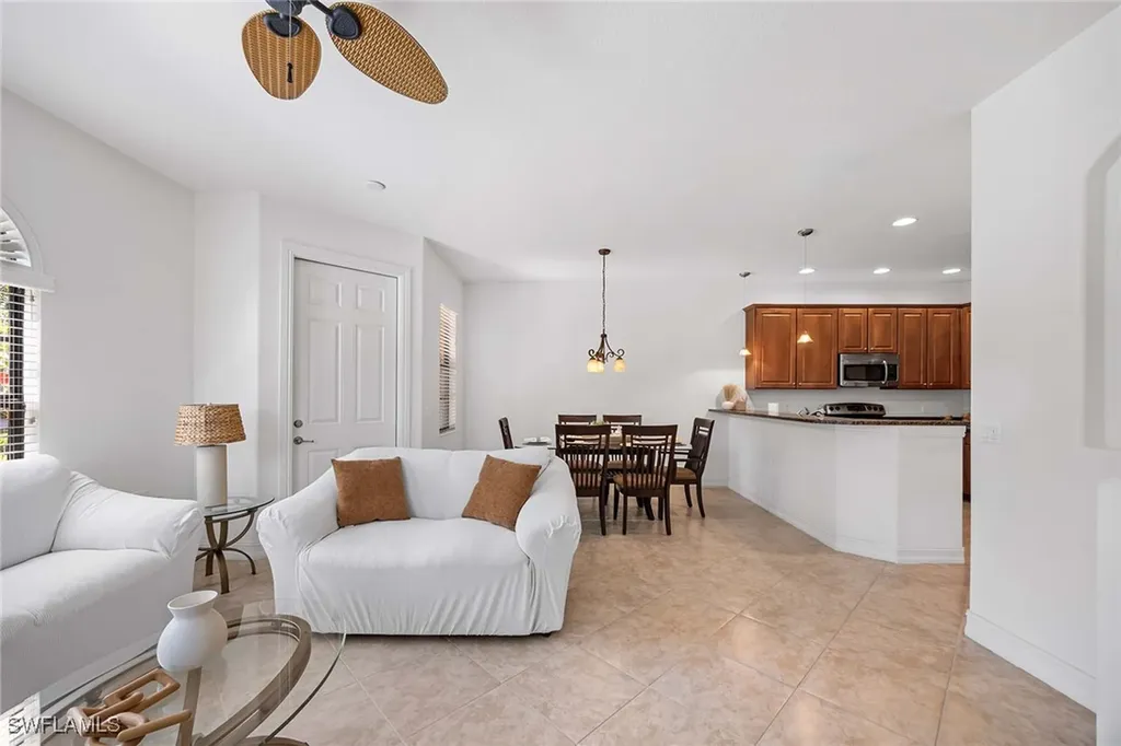 9134 Chula Vista Street Naples FL 34113