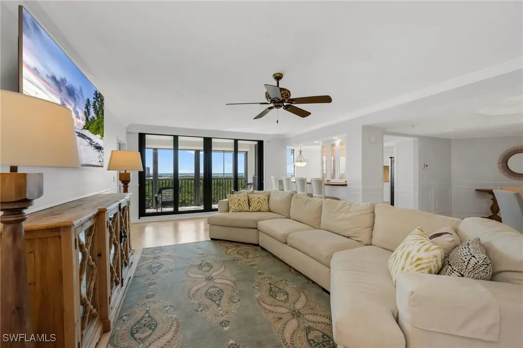 6075 Pelican Bay Boulevard Naples FL 34108