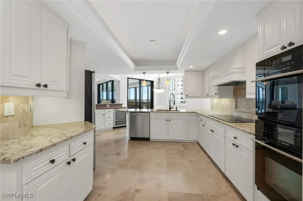 6075 Pelican Bay Boulevard Naples FL 34108