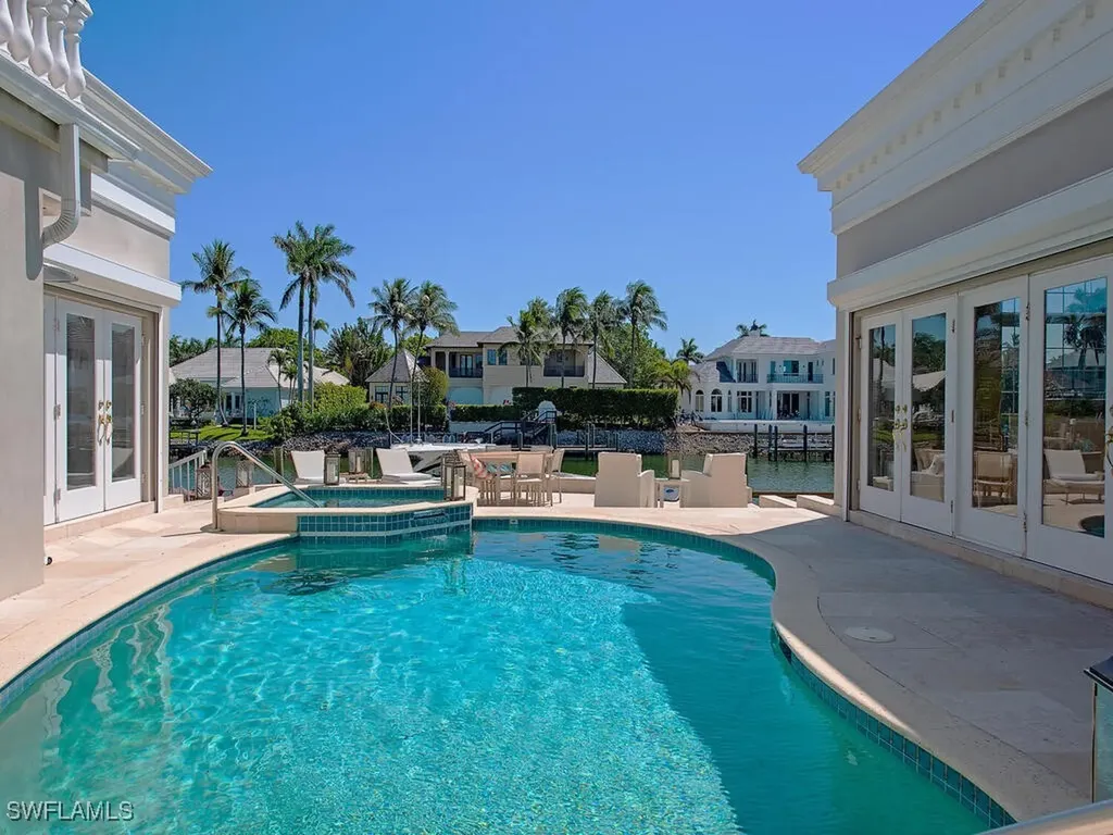 3175 Fort Charles Drive Naples FL 34102