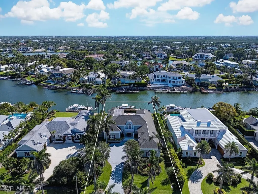 3175 Fort Charles Drive Naples FL 34102