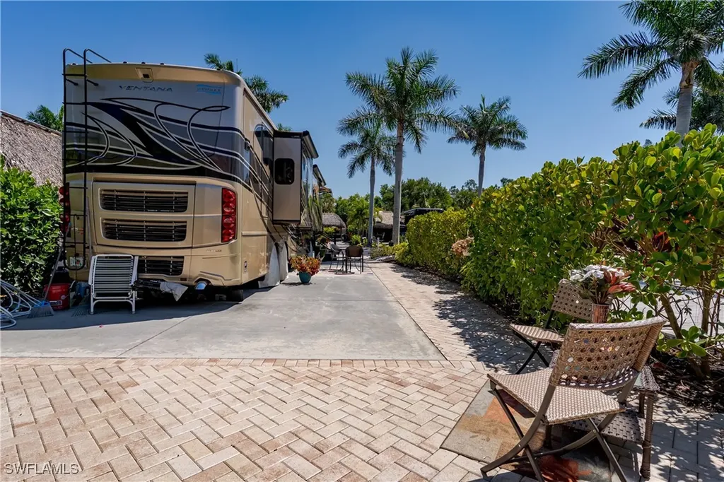 13572 Snook Circle Naples FL 34114