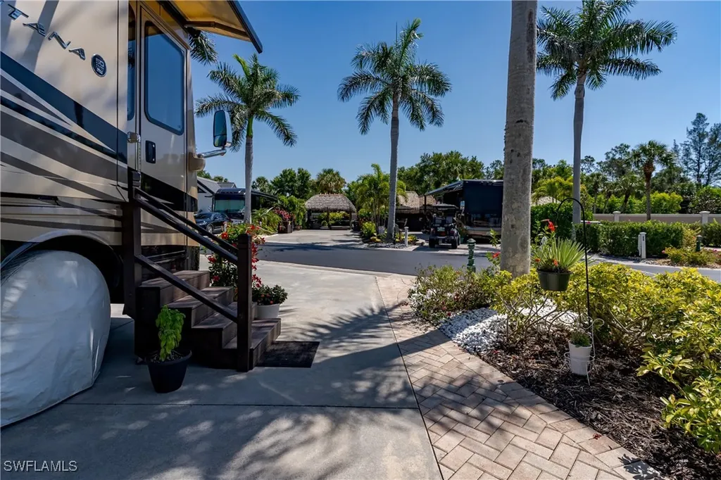 13572 Snook Circle Naples FL 34114