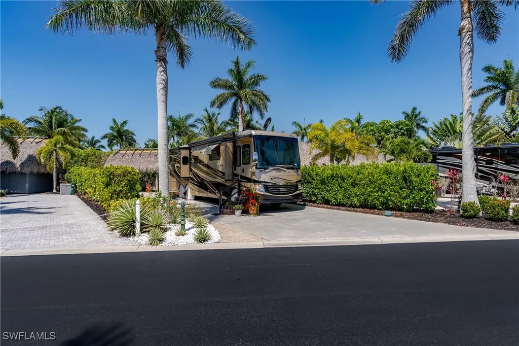 13572 Snook Circle Naples FL 34114