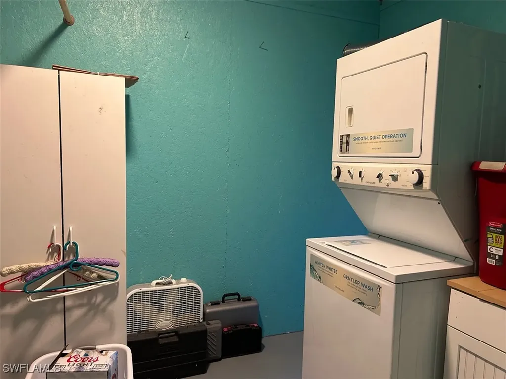 196 Palm Harbor Drive North Port FL 34287