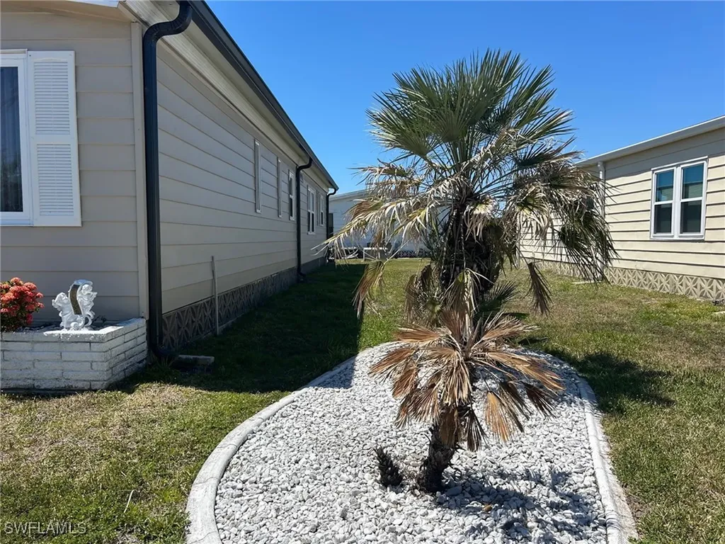 196 Palm Harbor Drive North Port FL 34287