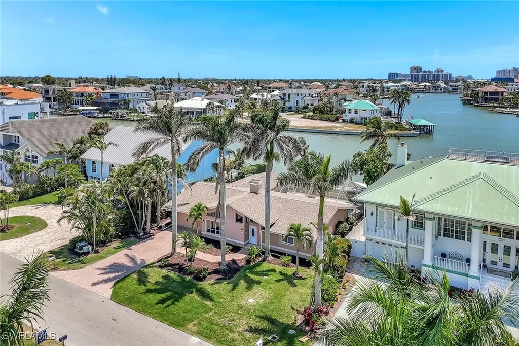 274 Conners Avenue Naples FL 34108