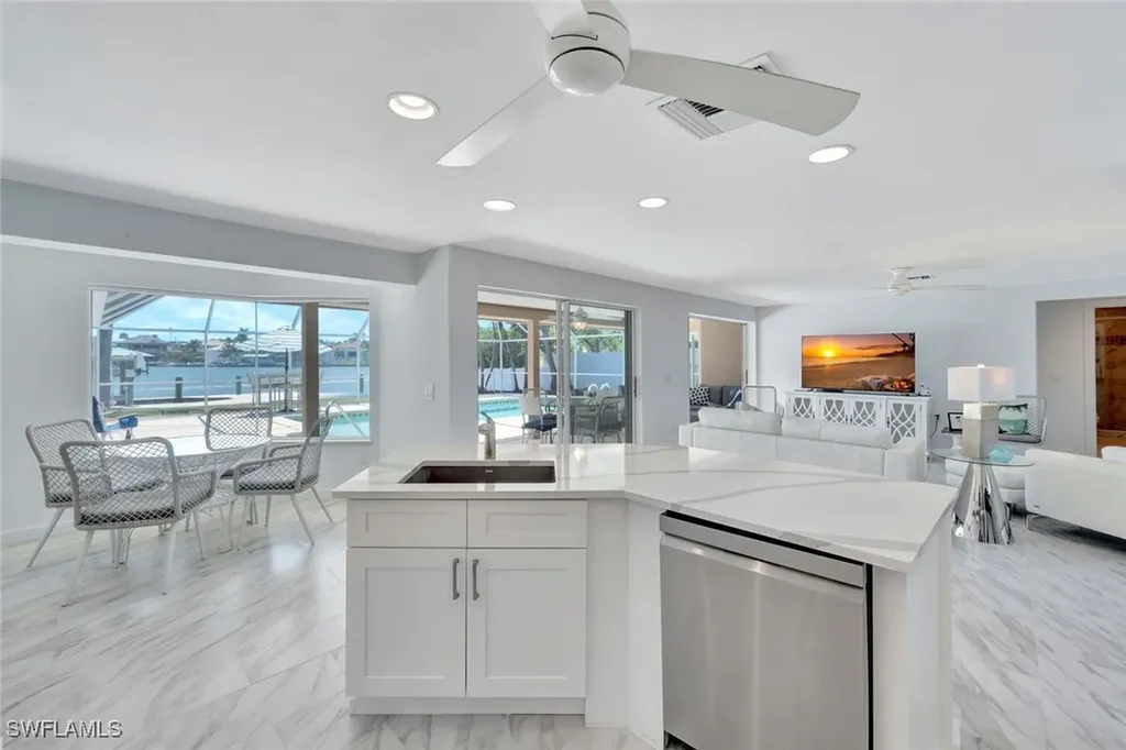 274 Conners Avenue Naples FL 34108