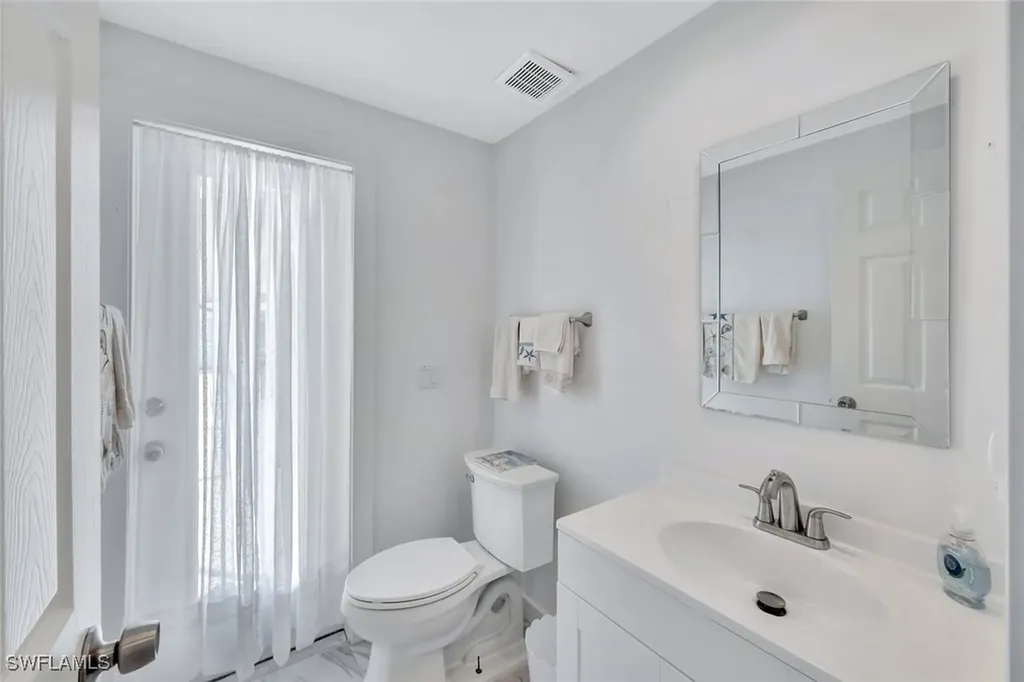 274 Conners Avenue Naples FL 34108