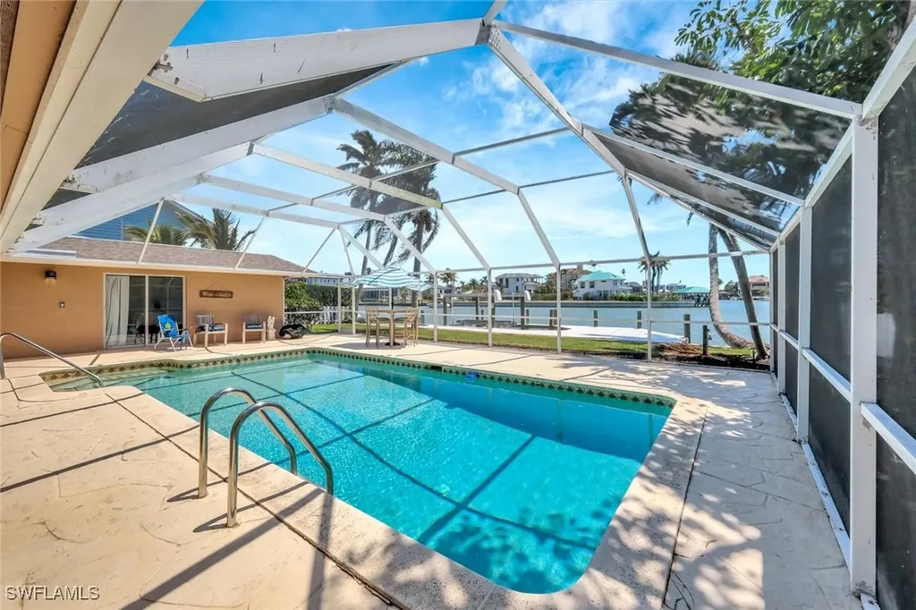 274 Conners Avenue Naples FL 34108