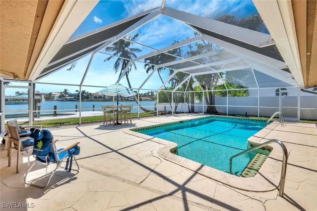 274 Conners Avenue Naples FL 34108