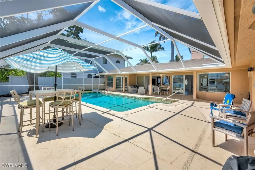274 Conners Avenue Naples FL 34108