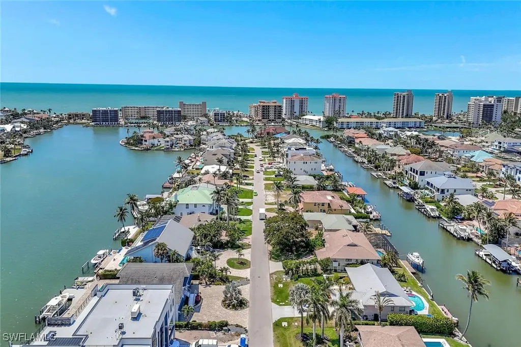 274 Conners Avenue Naples FL 34108