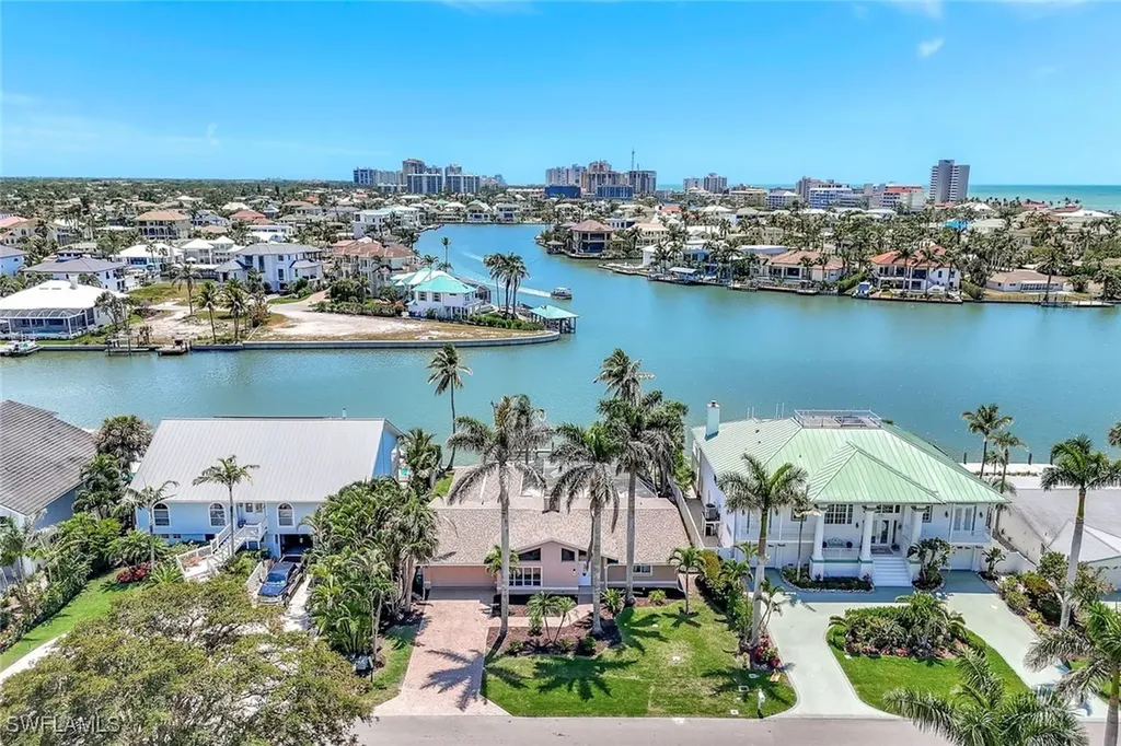 274 Conners Avenue Naples FL 34108