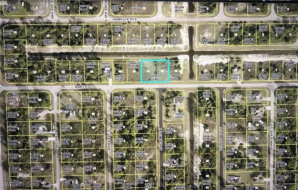 1221 Bari Street E Lehigh Acres FL 33974