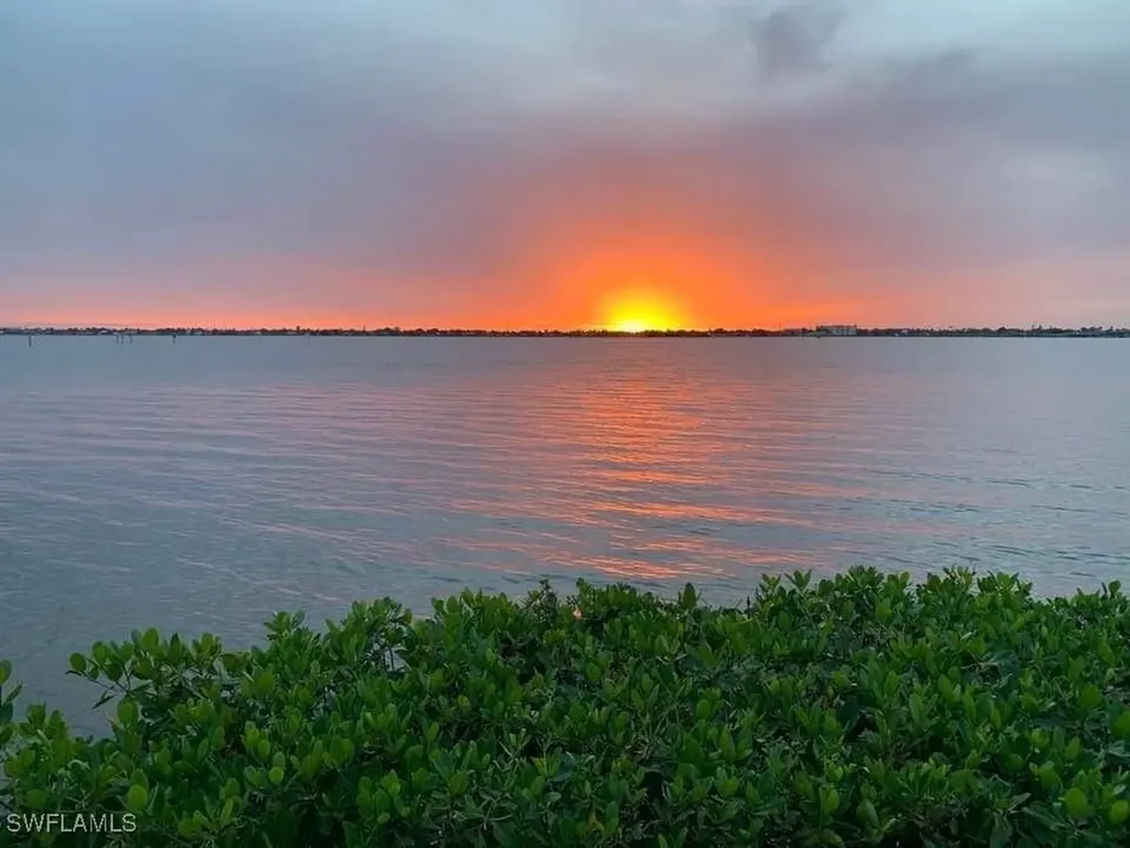 4240 Steamboat Bend Fort Myers FL 33919