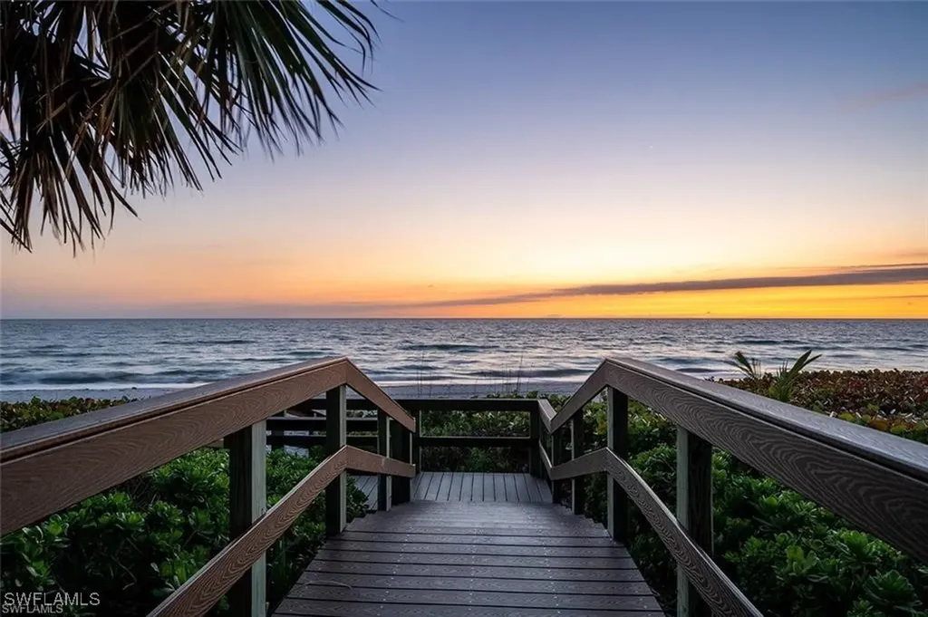 400 Park Shore Drive Naples FL 34103