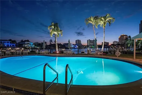 400 Park Shore Drive Naples FL 34103