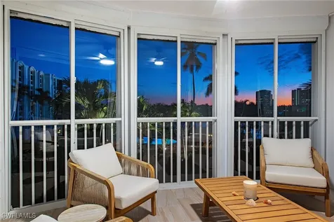 400 Park Shore Drive Naples FL 34103