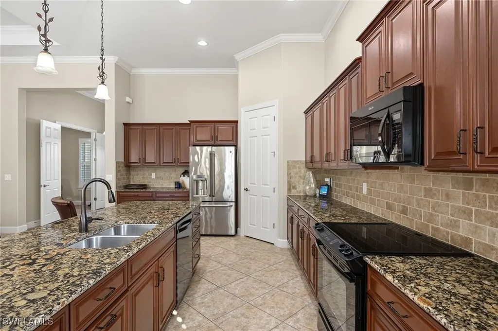 12730 Gladstone Way Fort Myers FL 33913