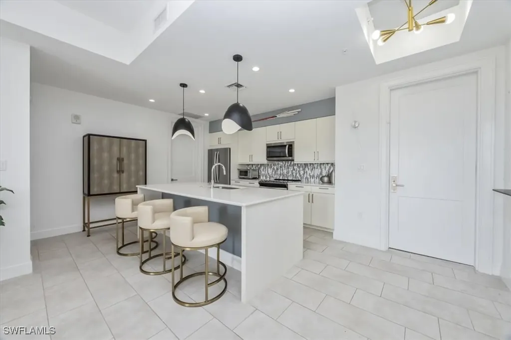 1111 Central Avenue Naples FL 34102