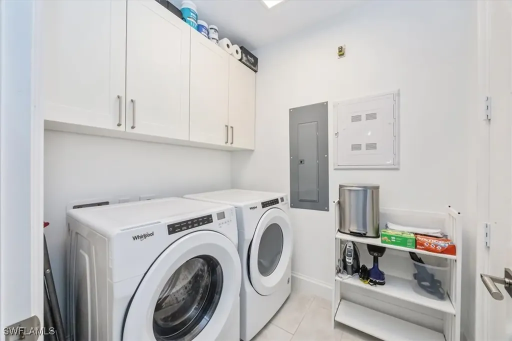 1111 Central Avenue Naples FL 34102