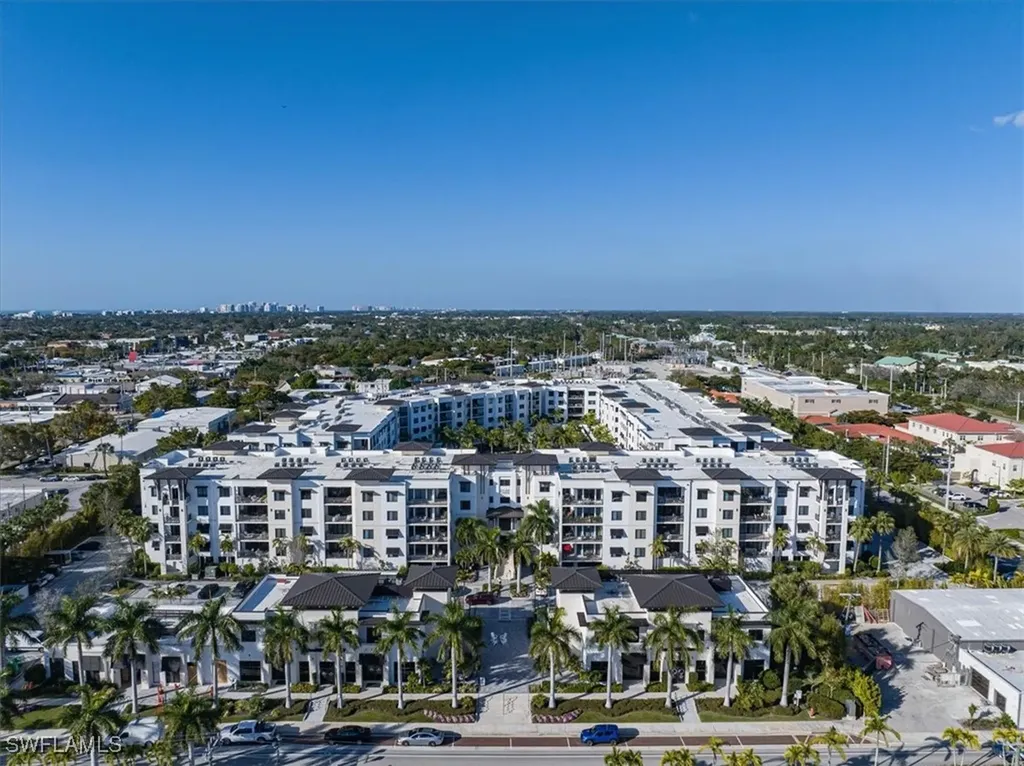 1111 Central Avenue Naples FL 34102