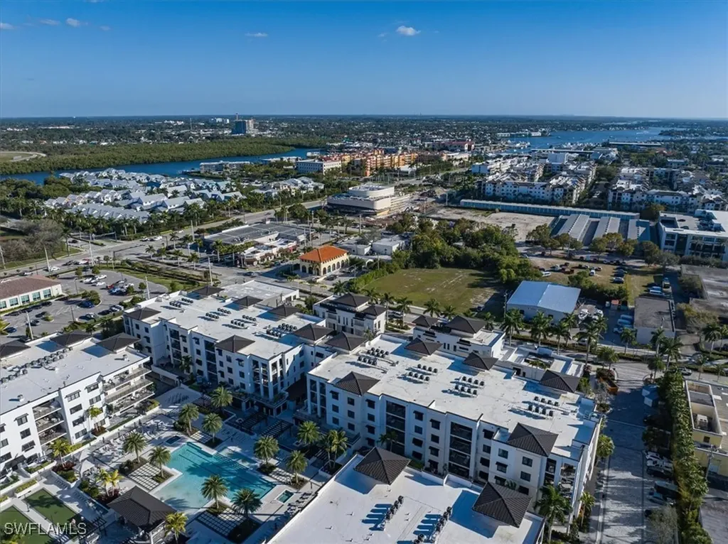 1111 Central Avenue Naples FL 34102