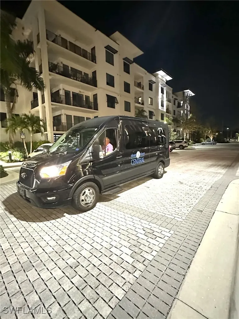 1111 Central Avenue Naples FL 34102