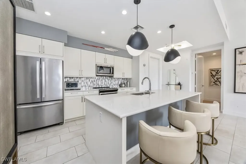 1111 Central Avenue Naples FL 34102