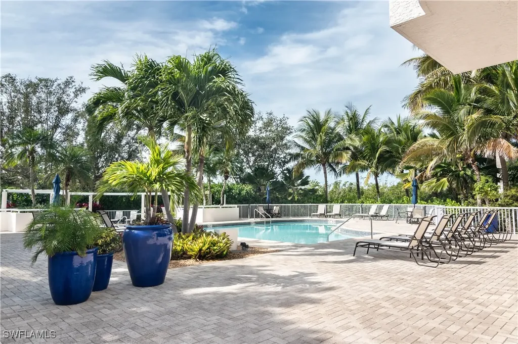 6825 Grenadier Boulevard Naples FL 34108