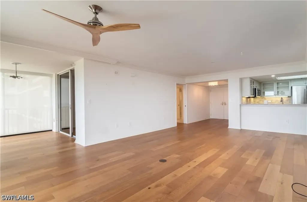 6825 Grenadier Boulevard Naples FL 34108