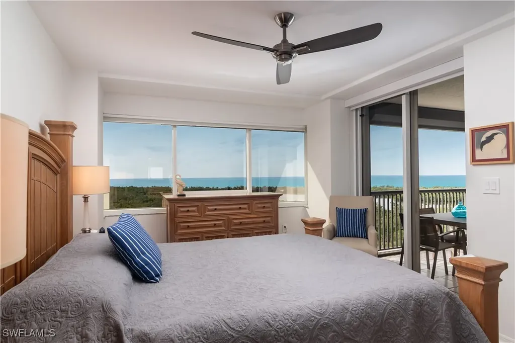 6825 Grenadier Boulevard Naples FL 34108