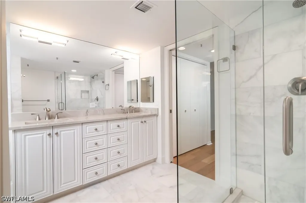 6825 Grenadier Boulevard Naples FL 34108