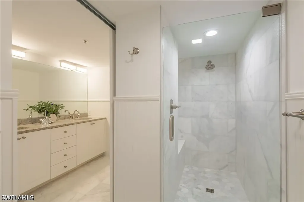 6825 Grenadier Boulevard Naples FL 34108