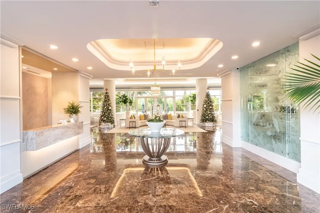 6825 Grenadier Boulevard Naples FL 34108