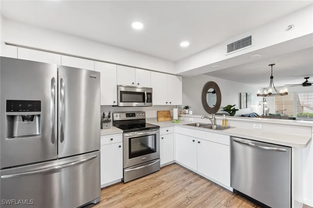 4940 Cougar Court S Naples FL 34109