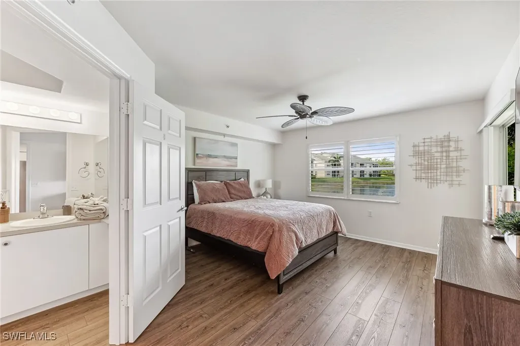 4940 Cougar Court S Naples FL 34109