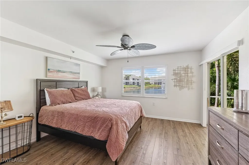 4940 Cougar Court S Naples FL 34109