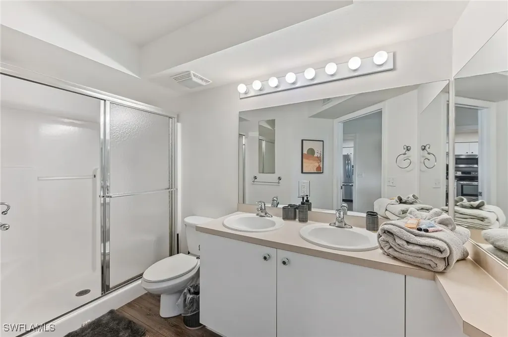 4940 Cougar Court S Naples FL 34109