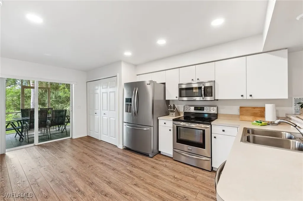 4940 Cougar Court S Naples FL 34109