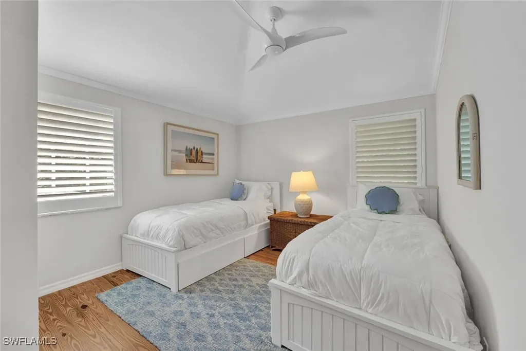 255 2nd Avenue N Naples FL 34102