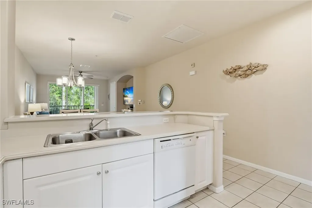 4873 Hampshire Court Naples FL 34112