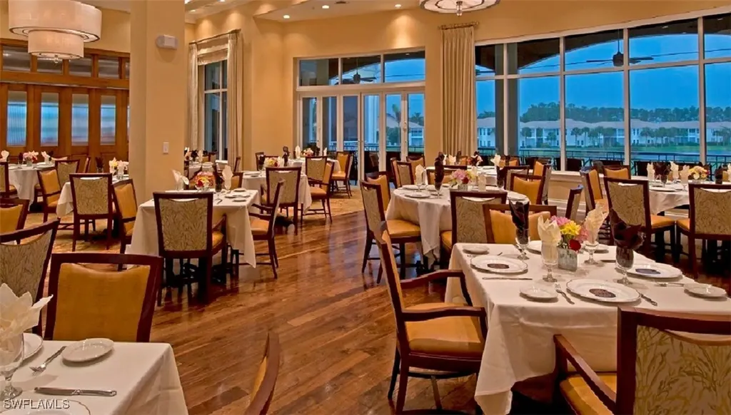 4873 Hampshire Court Naples FL 34112