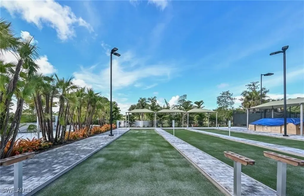 4873 Hampshire Court Naples FL 34112