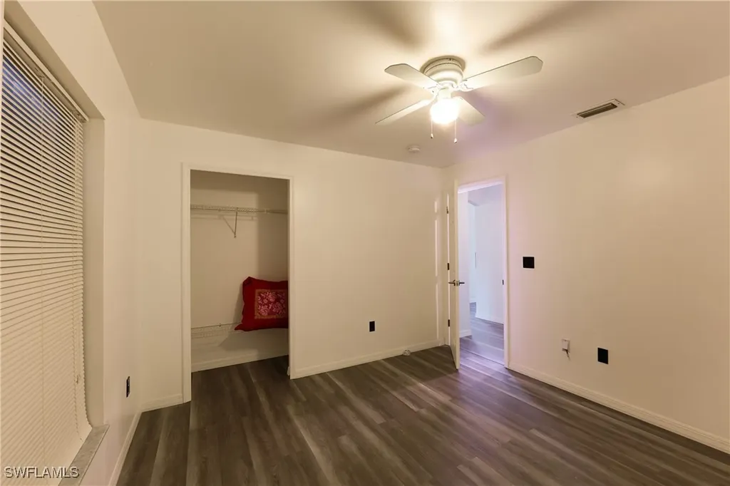 2675 70th Avenue NE Naples FL 34120